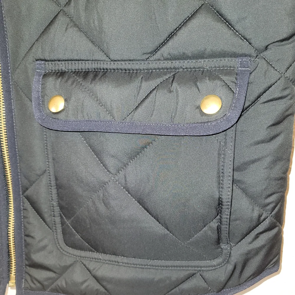 JCrew Quited Vest Gold Accents Size Medium  NWOT - Picture 4 of 6